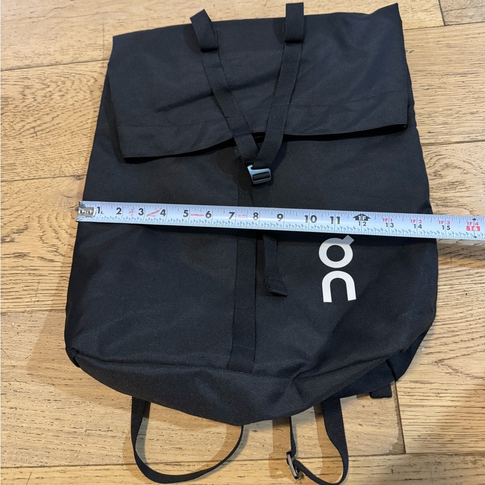 On Running Athletic Ambassador Black Backpack Bag Pack - Picture 4 of 9